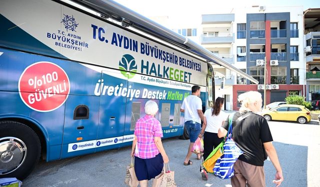 Başkan Çerçioğlu mobil hizmetleri Kuşadası'nda vatandaşlarla buluşturdu