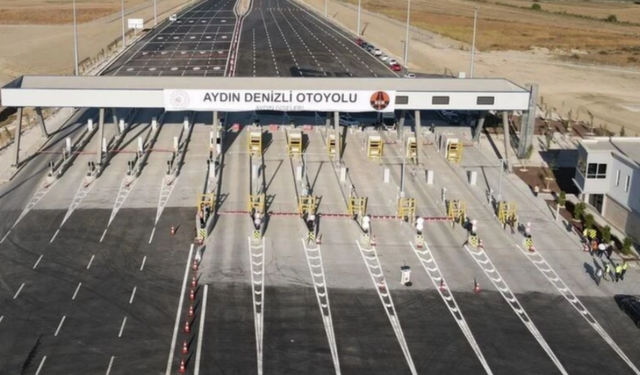 Aydın-Denizli otoyolunda şerit değişikliği