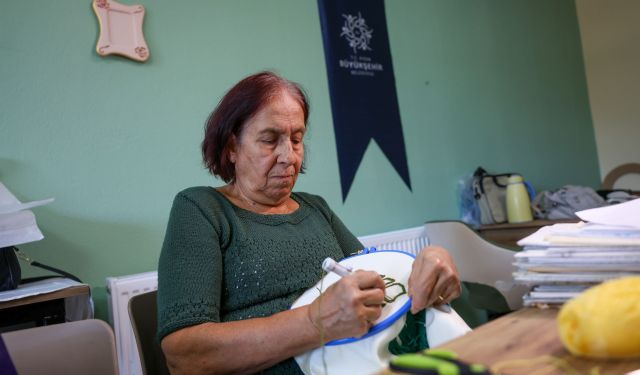 Başkan Çerçioğlu Aydınlı kadınların yanında