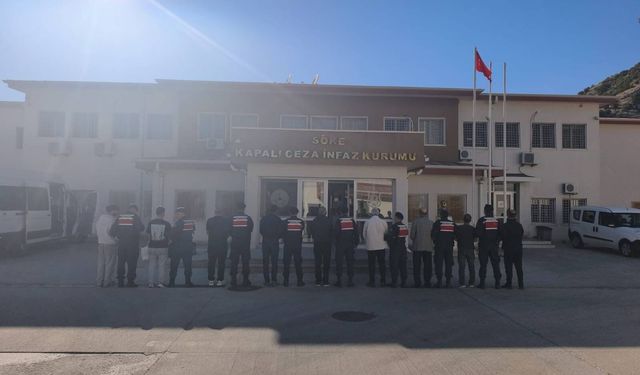 Kuşadası’nda aranan 11 hükümlü yakalandı