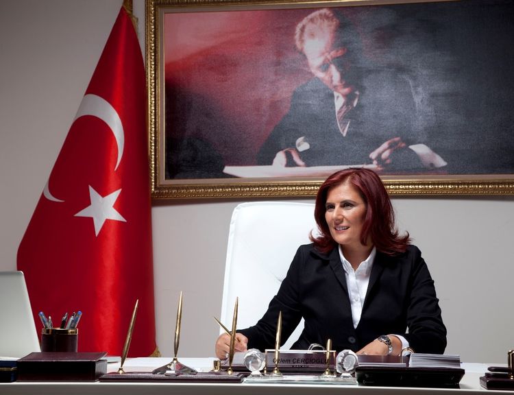 Çerçioğlu’nun AK Parti kürsüsündeki ilk konuşması; “Alnım ak, başım dik”