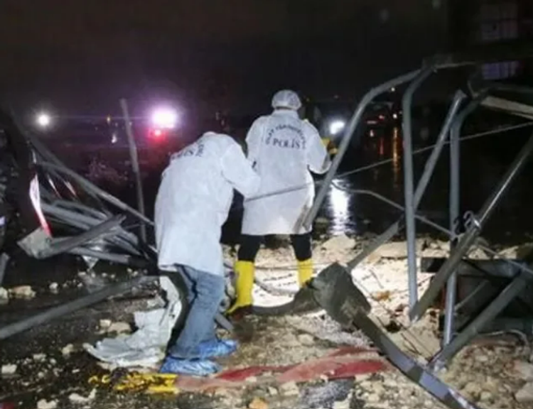 Antalya’da hortum can aldı: 4 işçi hayatını kaybetti