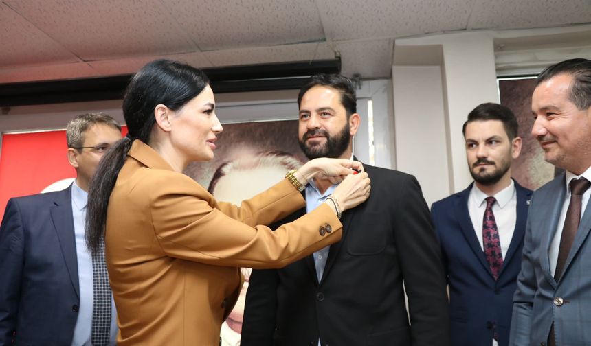 Aydın'da AK Parti'ye 50 yeni üye katıldı