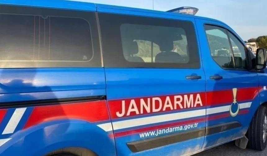 Didim’de bir işletmede 150 yasaklı bıçak ele geçirildi