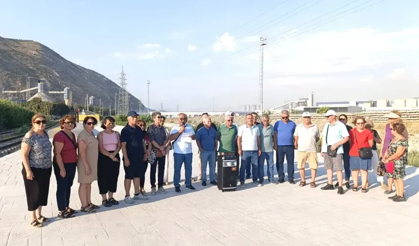 CHP Söke'den ilçenin suyunu yok eden fabrikaya protesto