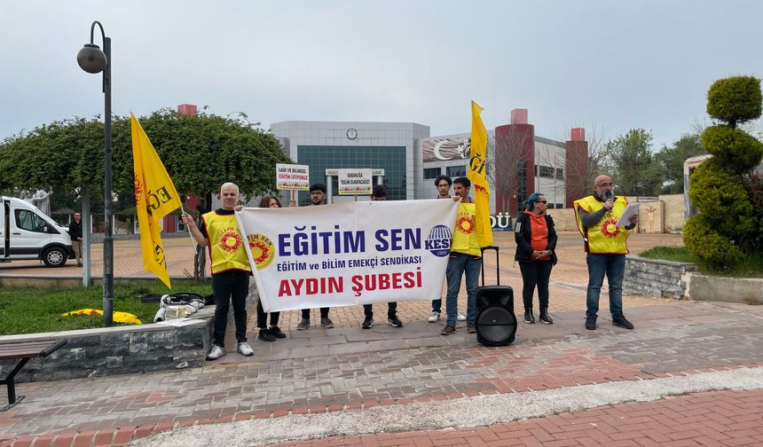 Eğitim Sen’li öğretim elemanları: "İnsan, toplum, doğa yararına üniversite!"