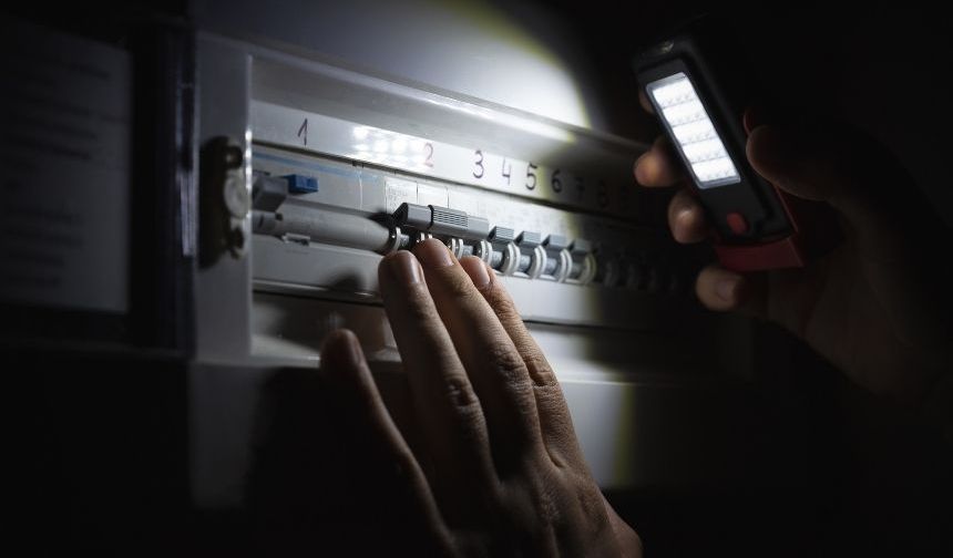 Aydın’ın 6 ilçesi bugün elektriksiz kalacak! Didim ve Bozdoğan dikkat!