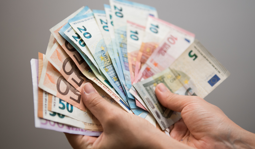 Dövizde dalgalanmalar  sürüyor (25 Nisan 2025)