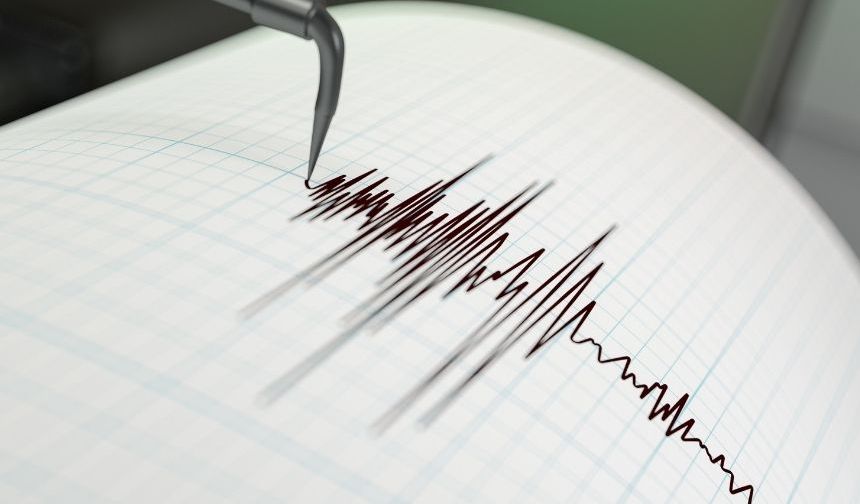 Ege Denizi'nde korkutan deprem