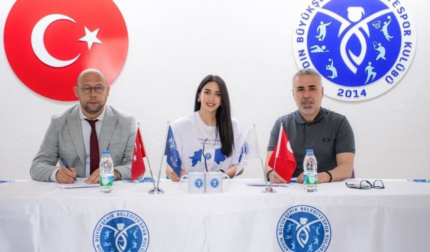 Aydın Büyükşehir Belediyespor, İlarya Zararsız’ı kadrosuna kattı