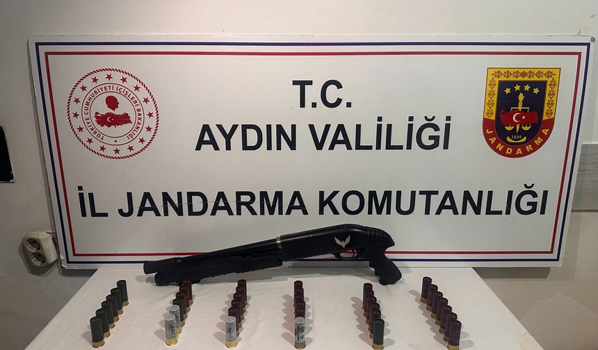 Efeler'de “dur” ihtarına uymayan sürücü takip sonucu yakalandı