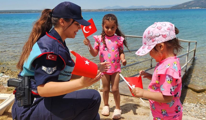 Didim’de yangınların önlenmesi amacıyla broşür dağıtıldı