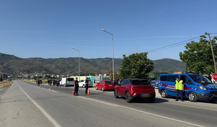 Koçarlı'da Şok uygulaması: 5 araç trafikten men edildi