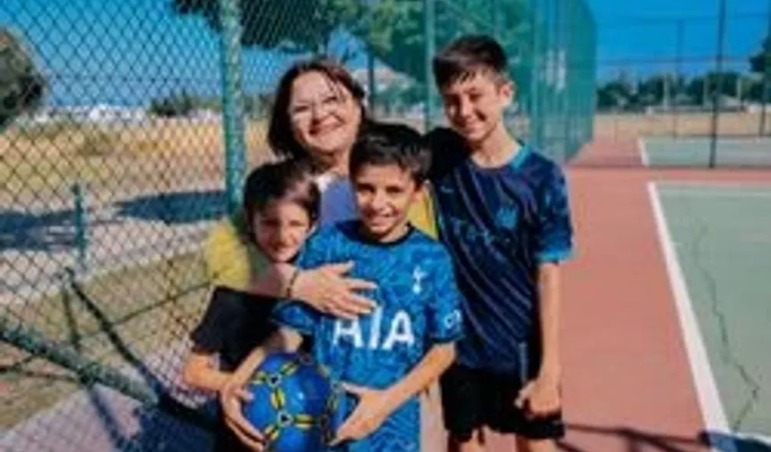 Başkan Gençay minik sporcularla bir araya geldi!