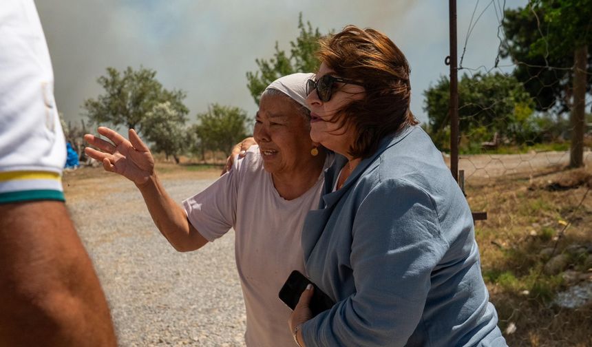 Didim Fevzipaşa Mahallesi'ndeki yangın kontrol altına alındı