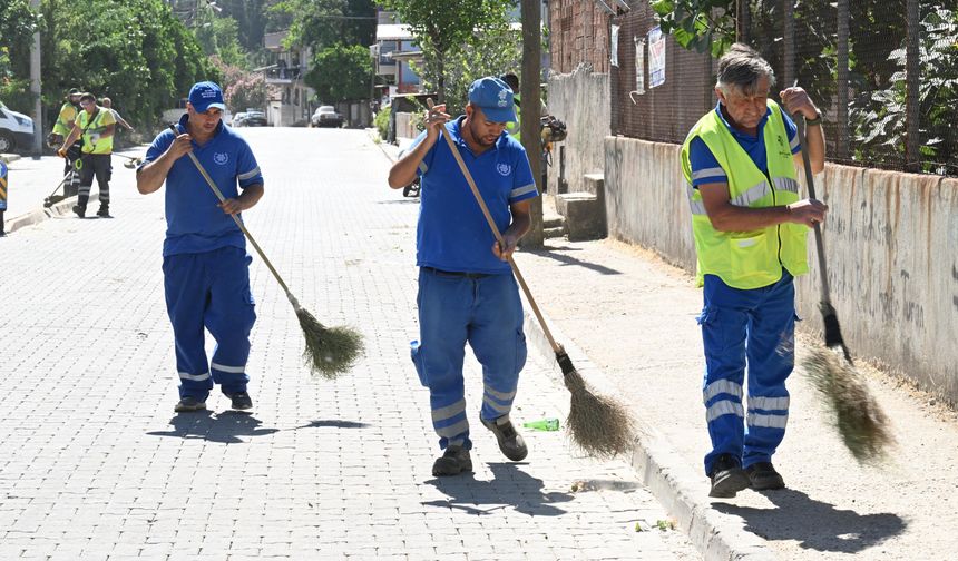 Aydın Büyükşehir Belediyesi'nden Umurlu’da temizlik seferberliği