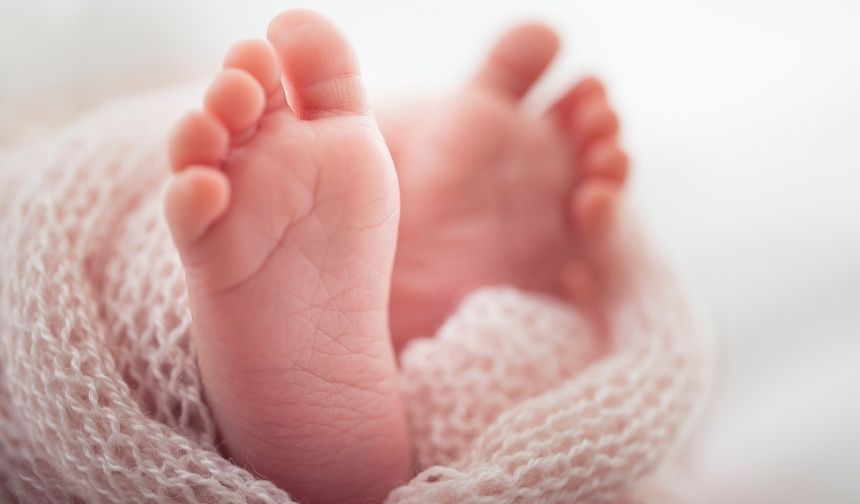 Kuşadası Devlelet Hastanesi'nde bebek skandalı