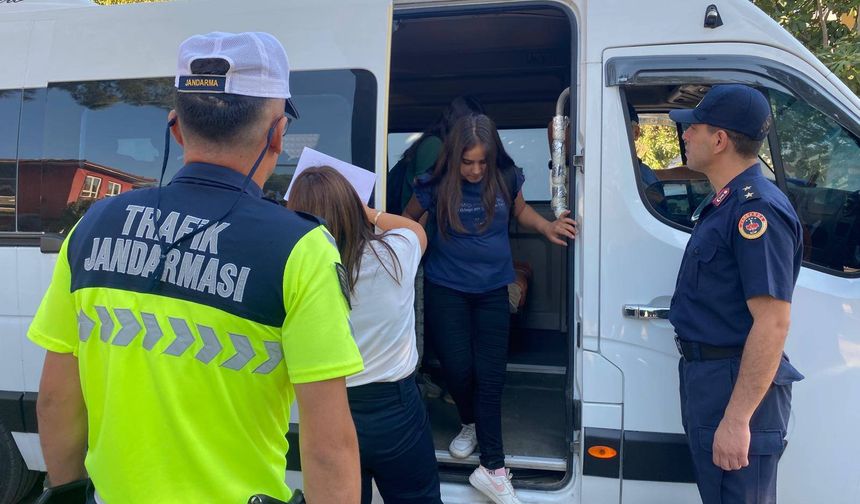 Çine jandarmasından okul çevrelerinde güvenlik önlemi