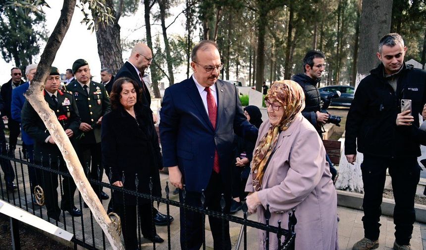Çanakkale şehitleri Aydın'da törenle anıldı!