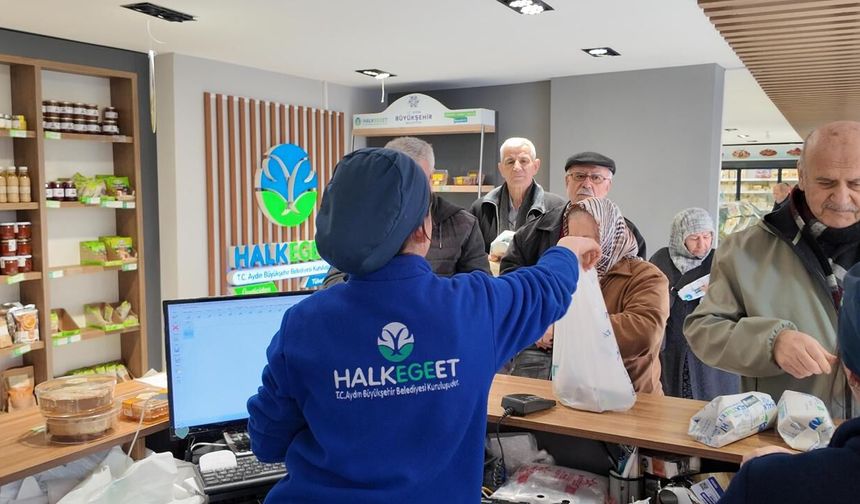 Başkan Çerçioğlu'ndan Ramazan Bayramı öncesi Halk Ege Et şubelerinde indirim