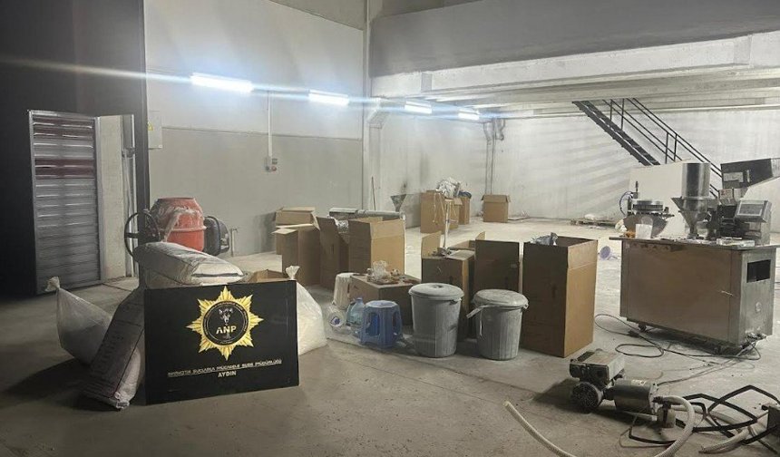Efeler’de sentetik uyuşturucu operasyonu: 3 tutuklama!