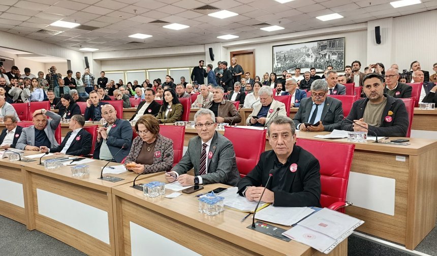 Aydın Büyükşehir Meclisi’nde faaliyet raporu gerilimi!