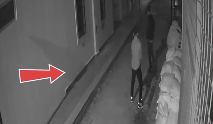 Önce tuvaletini yaptı, ardından bisikleti çaldı