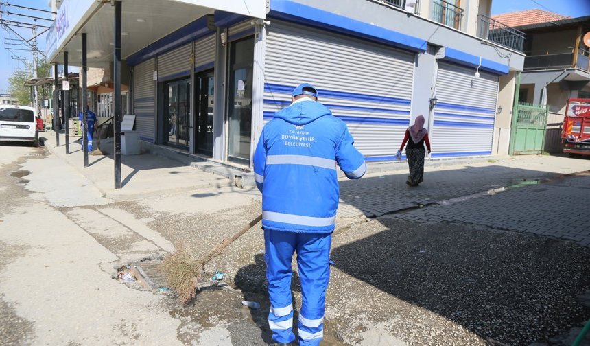 Aydın Büyükşehir Belediyesi'nden çevre düzenleme ve bakım çalışması
