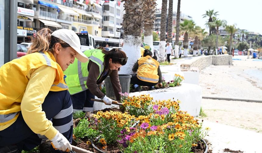 Başkan Çerçioğlu'nun öncülüğünde Kuşadası'nda çalışmalar 24 saat devam ediyor