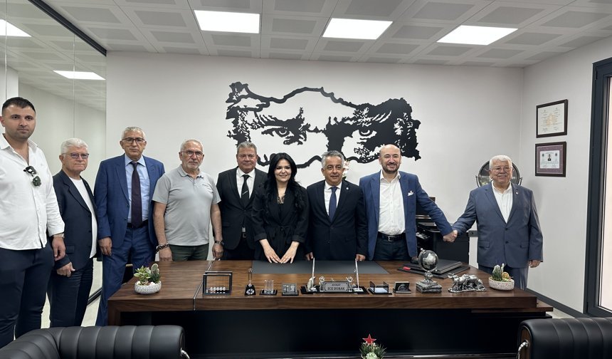 Aydınlı genç avukat Ece Durak hukuk bürosunu açtı
