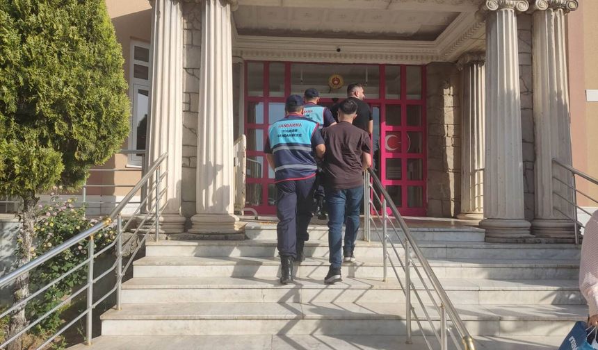 Didim’de İHA destekli operasyonda 22 düzensiz göçmen tespit edildi