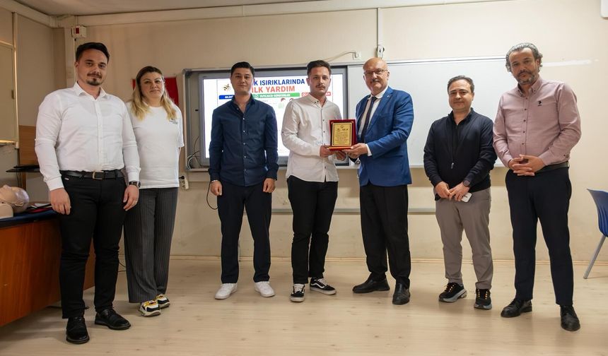 Efeler'de öğrencilere iş güvenliği ve ilk yardım eğitimi