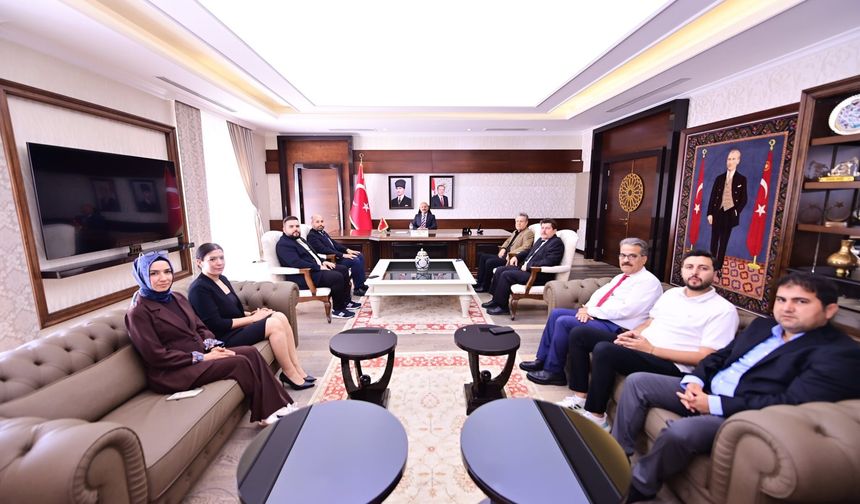 Aydın Gazeteciler Cemiyeti'nden Vali Dr. Osman Varol'a nezaket ziyareti