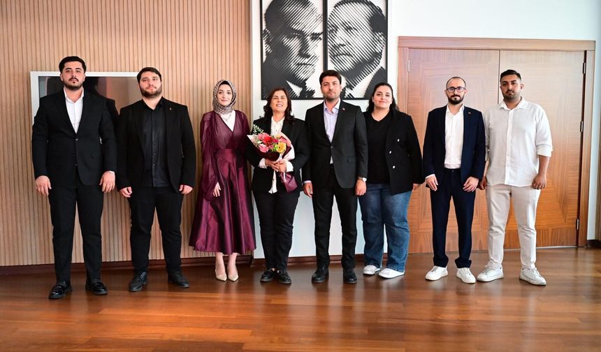 Başkan Çerçioğlu'na Türkiye Gençlik Vakfı Aydın İl Temsilciliği'nden ziyaret