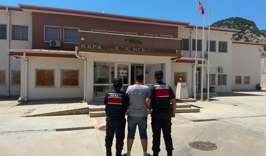 Aranan firari hükümlü Kuşadası’nda yakalandı