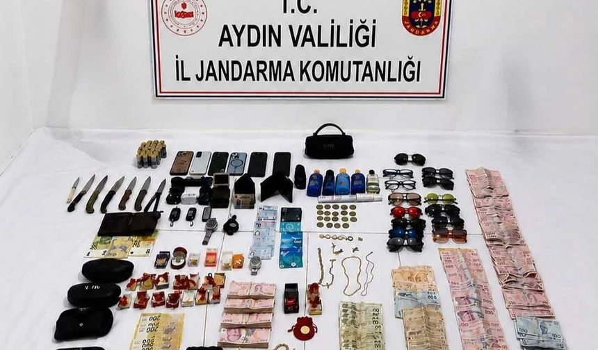 Kuşadası sahilinde seri hırsızlık şüphelisi suçüstü yakalandı