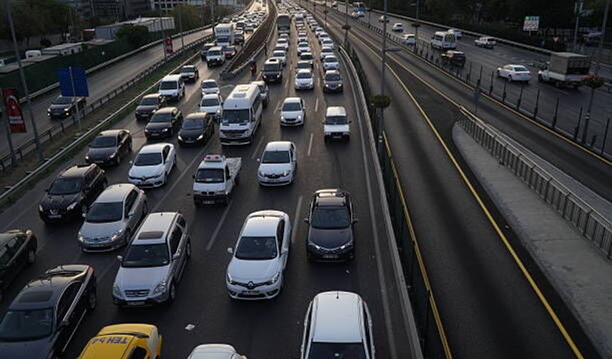 TÜİK: Temmuzda 207 bin 508 taşıt trafiğe kaydoldu