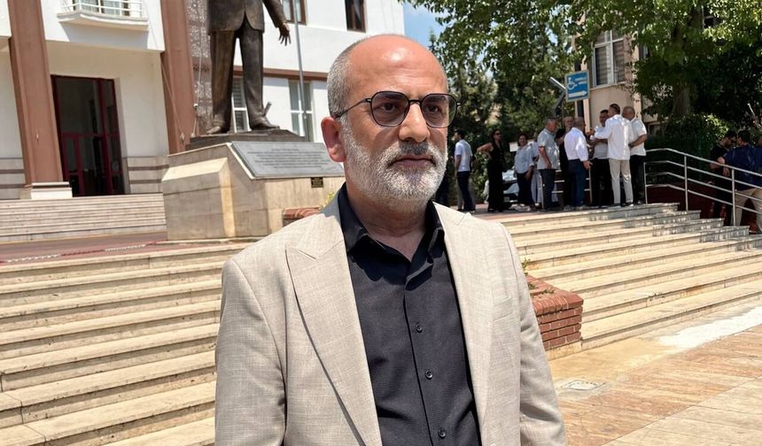Karahan, "Özgür Özel'e yapılan haksızlıklar karşısında susmak, dilsiz şeytanlıktır"