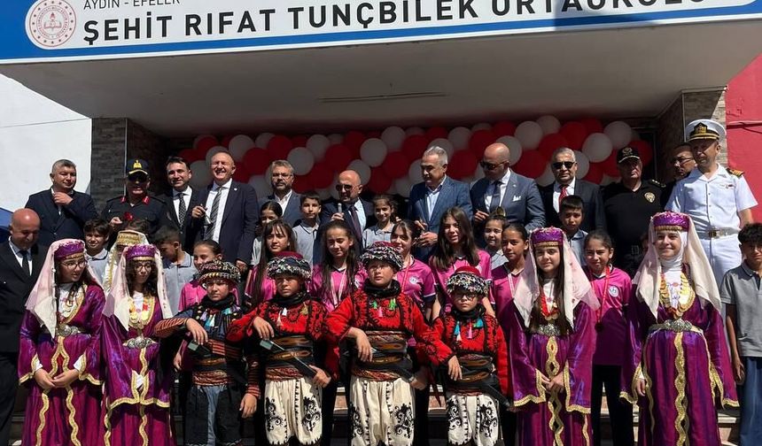 Aydın'da miniklerin ilk ders zili heyecanı!