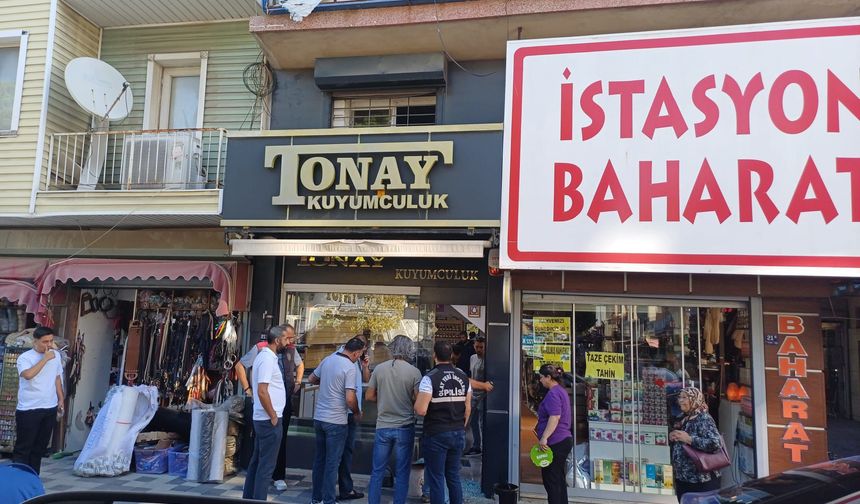 Söke’de kuyumcuya saldırı