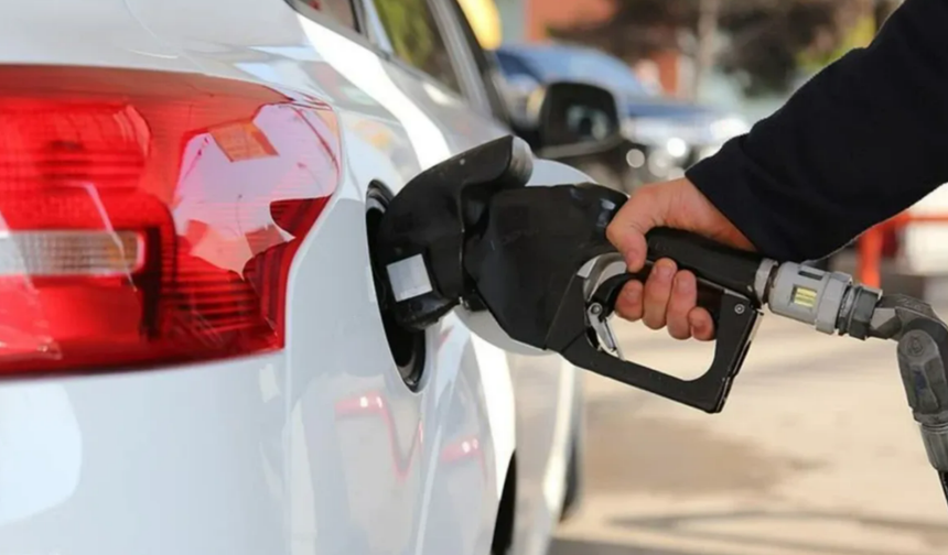 Benzine 4 lira 30 kuruş indirim!
