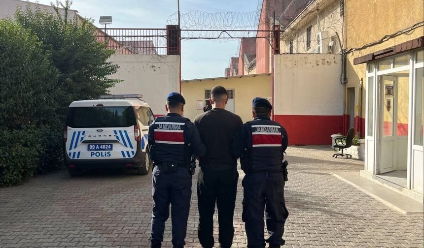 Efeler’de 10 yıl hapis cezasıyla aranan hükümlü yakalandı